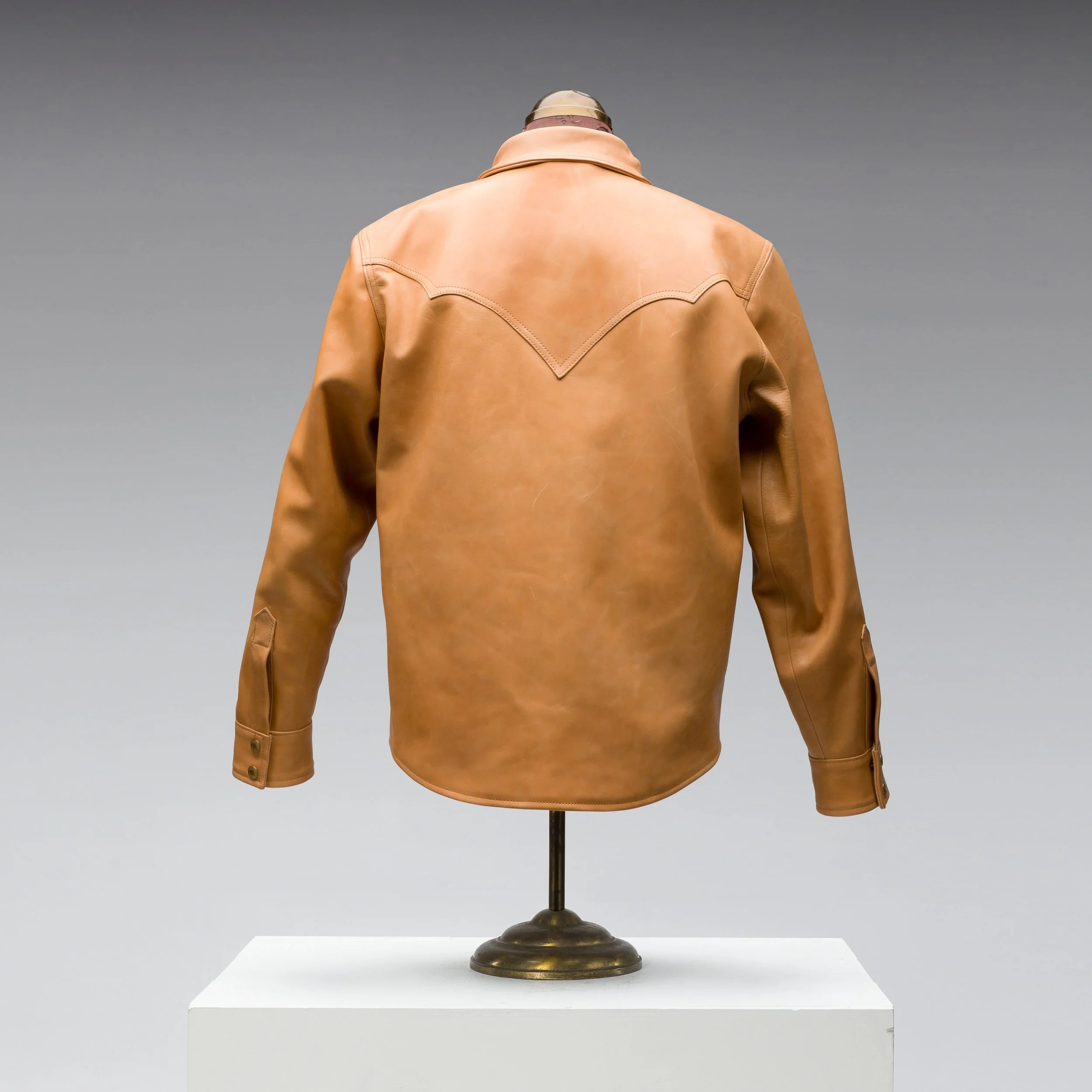 Black Bear Brand - SADDLE Western Pocket Horween Horsehide